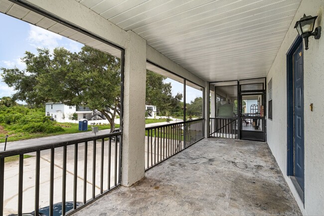 2290-2296 Fox Hollow Dr in Titusville, FL - Building Photo - Building Photo