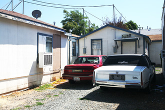 Willow Pass Road Apartments in Bay Point, CA - Building Photo - Building Photo