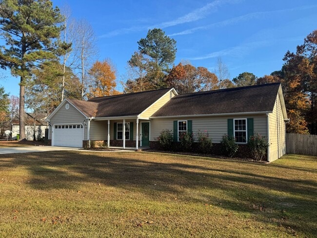 308 Farina Dr in Havelock, NC - Building Photo - Building Photo