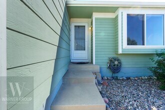 590 Crosstrail Dr in Colorado Springs, CO - Building Photo - Building Photo