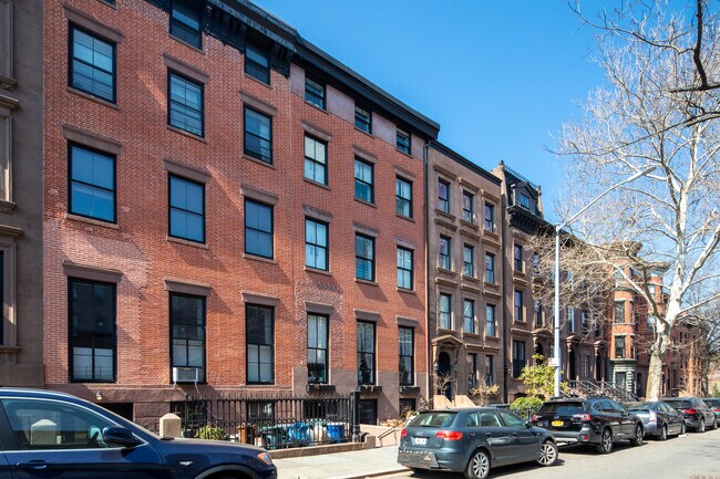 24 Strong Pl in Brooklyn, NY - Building Photo - Building Photo