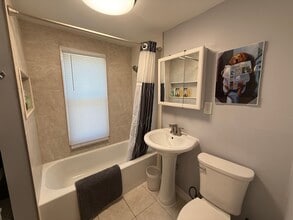 5113 W Lexington St in Chicago, IL - Building Photo - Building Photo