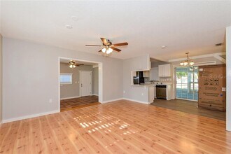 2426 Stratford Dr in Sarasota, FL - Building Photo - Building Photo