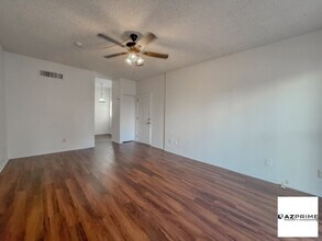 2826 E Monte Cristo Ave in Phoenix, AZ - Building Photo - Building Photo