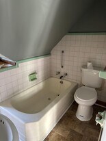 438 Broomall St, Unit A