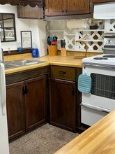 801 Miller St, Unit Basement Apartment in Marinette, WI - Building Photo - Building Photo