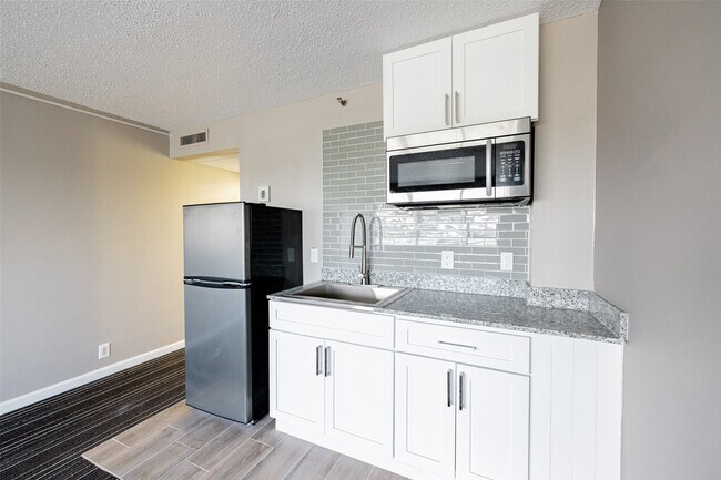 14703 Park Row Blvd in Houston, TX - Building Photo - Building Photo