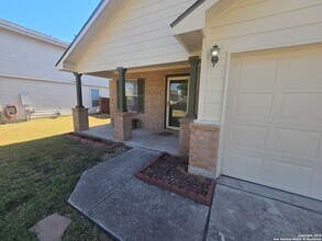 154 Lake Washington Dr in Kyle, TX - Building Photo - Building Photo