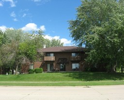 2100 S Schaefer St in Appleton, WI - Building Photo