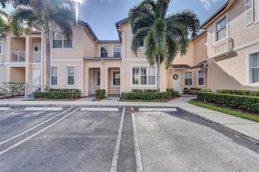 2884 SE 2nd Dr in Homestead, FL - Building Photo