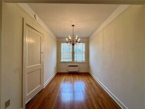 5404 St Charles Ave in New Orleans, LA - Building Photo - Building Photo