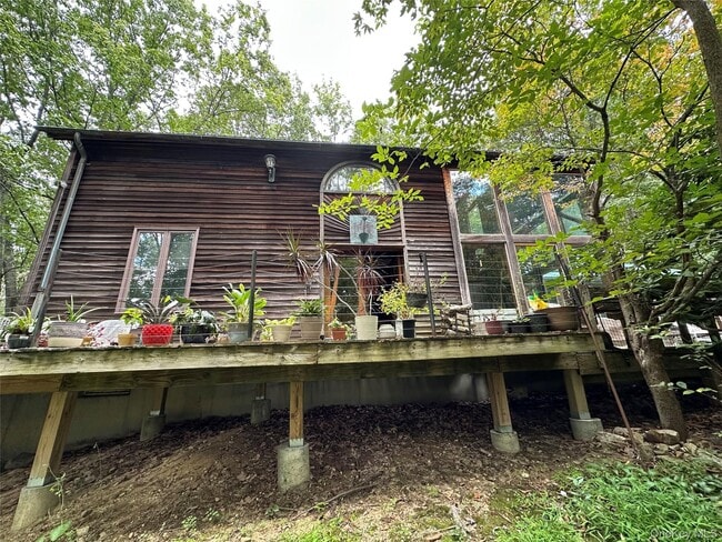 property at 95 Cascade Rd