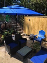 422 S Chapel Gate Ln in Baltimore, MD - Building Photo