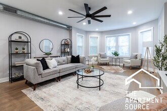 2641 W Carmen Ave in Chicago, IL - Building Photo - Building Photo