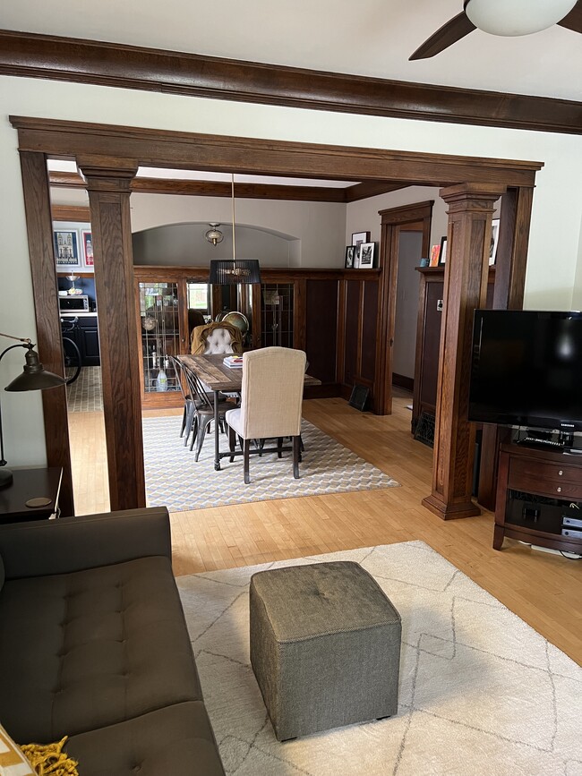 3123 S Vermont Ave, Unit Bayview Lower Unit Duplex