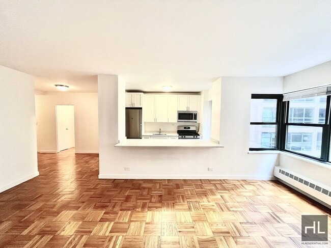 EAST 55 STREET, Unit 7H in New York, NY - Building Photo - Building Photo