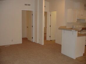 12613 NE 190th St in Bothell, WA - Building Photo - Building Photo
