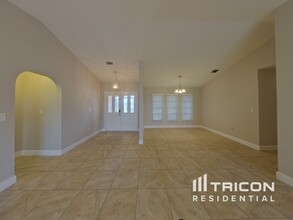 2285 Rio De Janeiro Ave in Punta Gorda, FL - Building Photo - Building Photo