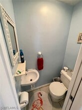 1207 SE 40th Ter, Unit Side B Duplex in Cape Coral, FL - Building Photo - Building Photo