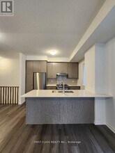 140 Honeycrisp Cres in Vaughan, ON - Building Photo - Building Photo