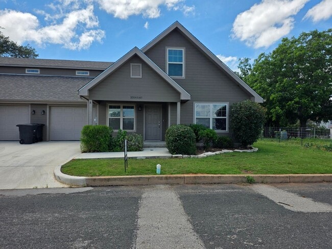 property at 1004 Hill St