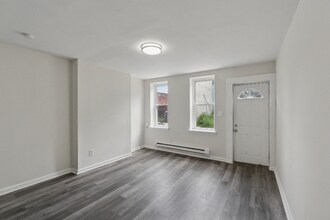 931 W York St in Philadelphia, PA - Building Photo - Building Photo