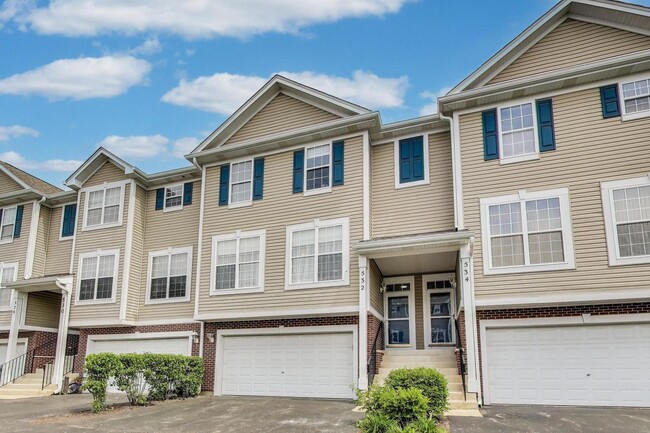 532 Declaration Ln in Aurora, IL - Building Photo - Building Photo