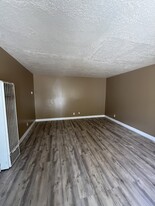 225 Vermont St NE, Unit 4 in Albuquerque, NM - Building Photo