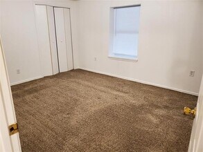 14071 FM 121 in Van Alstyne, TX - Building Photo - Building Photo