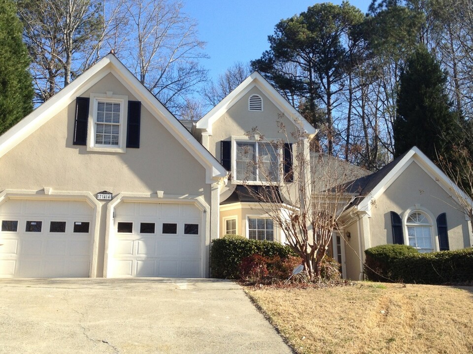 744 Jamie Way NE in Woodstock, GA - Building Photo