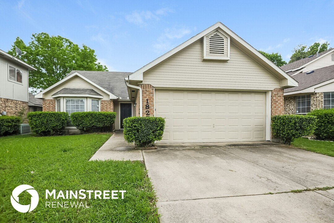 1825 Wild Willow Trail in Fort Worth, TX - Building Photo