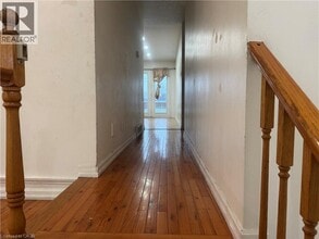 23 Westchester Dr in Kitchener, ON - Building Photo - Building Photo