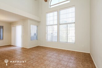 506 S Sunrise Dr in Gilbert, AZ - Foto de edificio - Building Photo