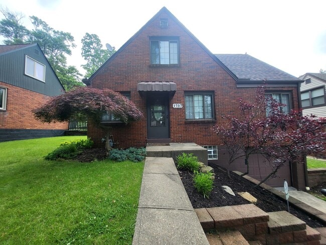 property at 1737 Seaton St