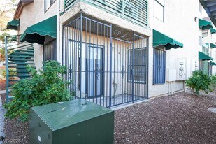 510 Elm Dr in Las Vegas, NV - Building Photo