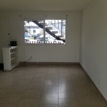 101 N 10th St, Unit 5 in Creswell, OR - Building Photo - Building Photo