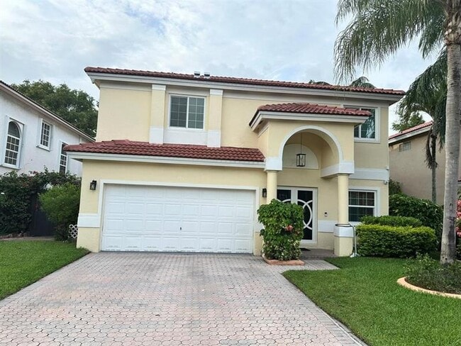 9821 NW 21st St in Pembroke Pines, FL - Building Photo - Building Photo