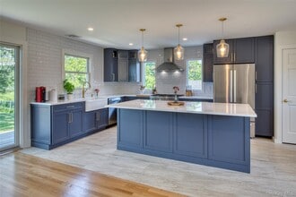 3 Bishop Ave in Westhampton, NY - Building Photo - Building Photo