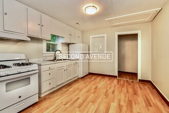 3746 Kahlert Ave in Louisville, KY - Building Photo - Building Photo