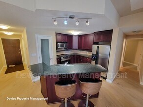 9020 Jasper Ave in Edmonton, AB - Building Photo - Building Photo