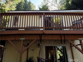 743 Woodland Rd in Crestline, CA - Building Photo - Building Photo
