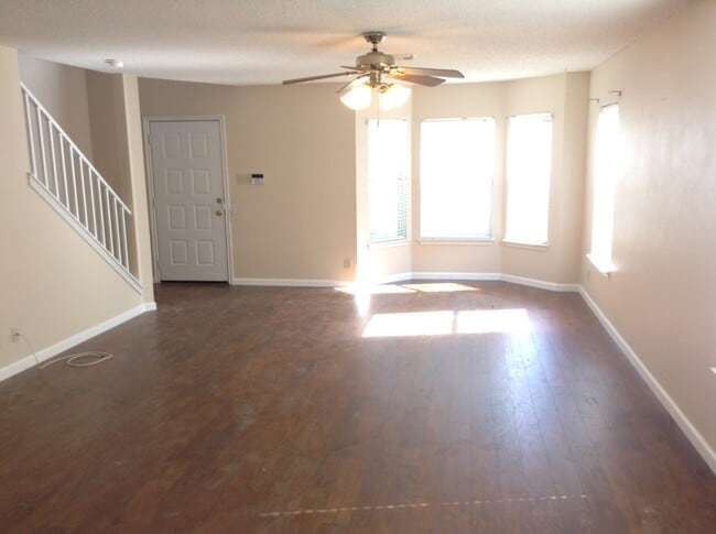 2810 Redrock Trail in San Antonio, TX - Building Photo - Building Photo