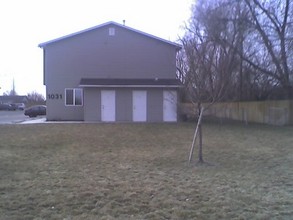 1031 E Iowa Ave in Nampa, ID - Foto de edificio - Building Photo