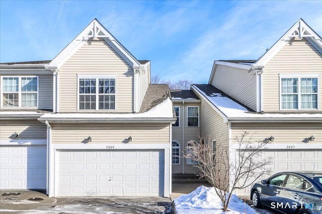 2004 Eaton Ct in Danbury, CT - Building Photo - Building Photo