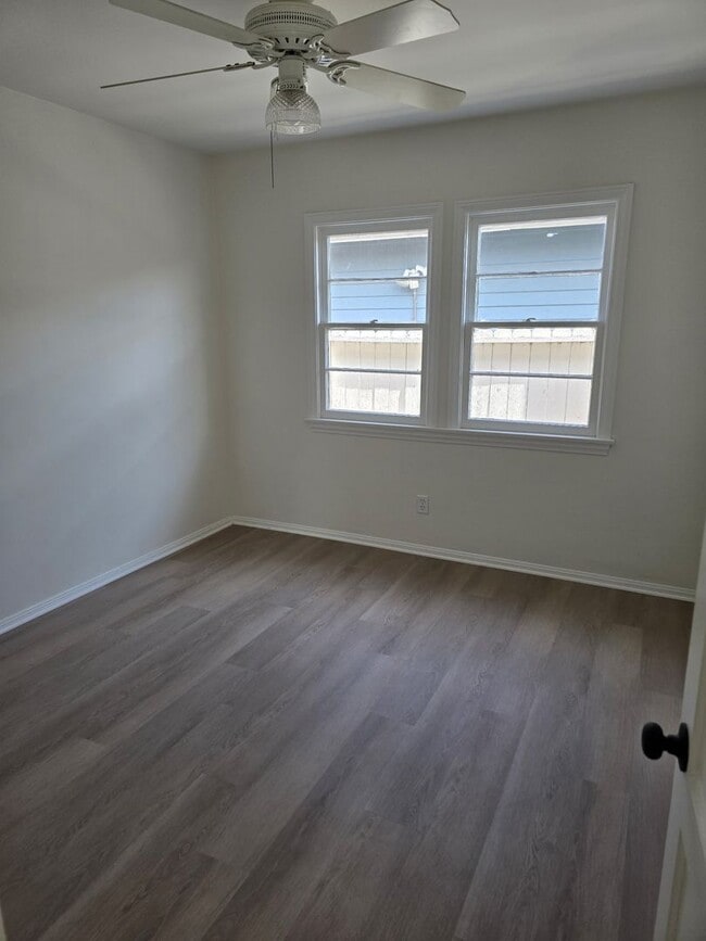 414 N Shaffer St in Orange, CA - Building Photo - Building Photo