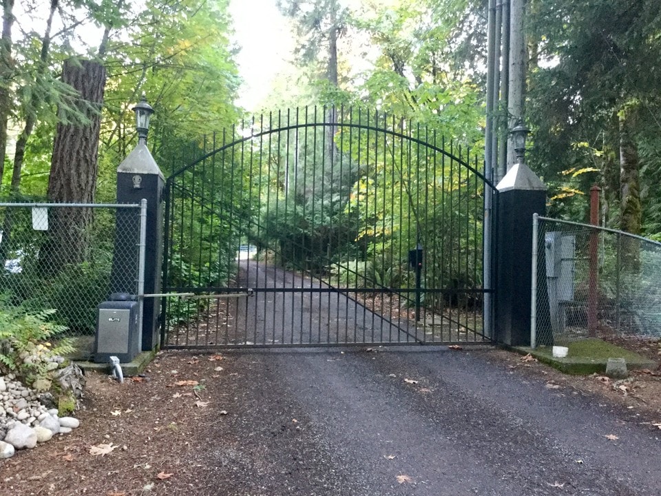 10913 60th Ave, Unit #1 in Gig Harbor, WA - Foto de edificio