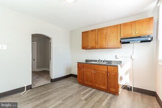 6436 Dicks Ave in Philadelphia, PA - Building Photo - Building Photo