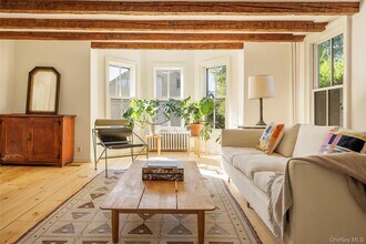 108 Wey Rd in Rhinebeck, NY - Building Photo - Building Photo