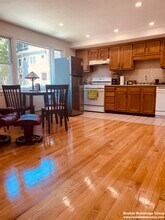 185 Sydney St, Unit 2 in Boston, MA - Foto de edificio - Building Photo