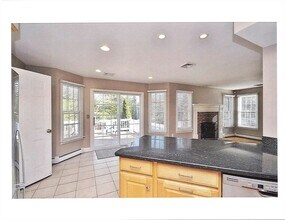 8 Tiffany Rd in Bourne, MA - Building Photo - Building Photo